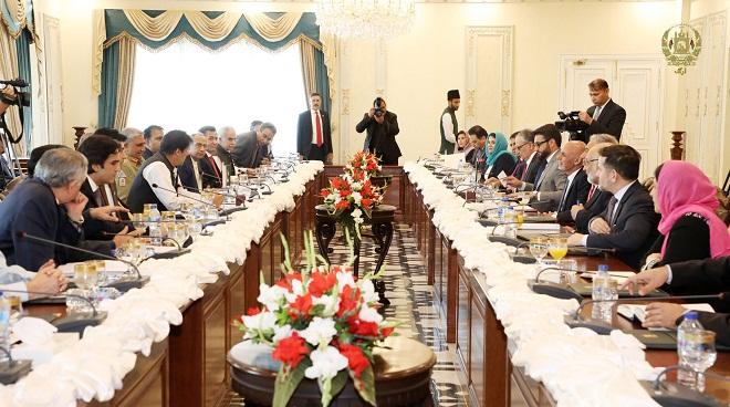 Ghani, Imran stress new beginning of cordial ties