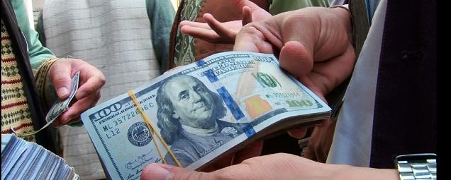 Sliding afghani’s value worries Herat residents