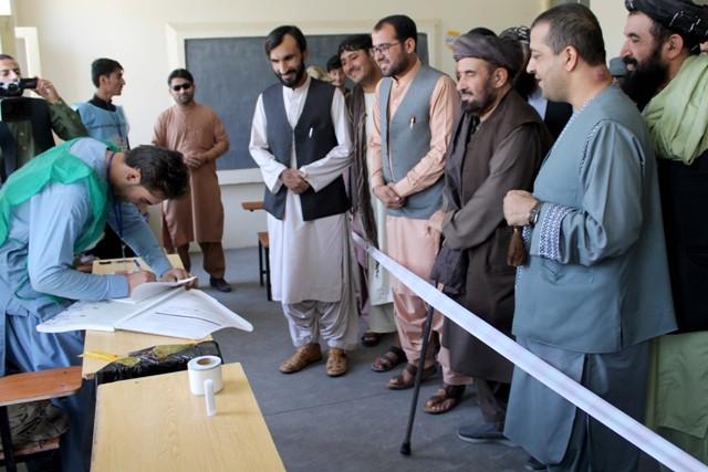 3,800 men, 750 women register as voters in Kandahar