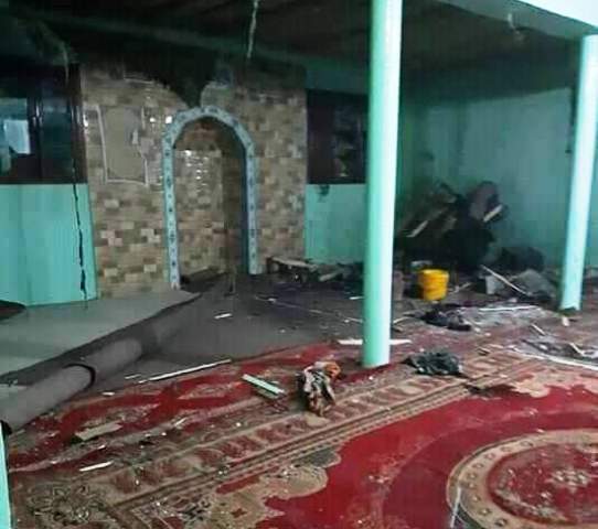 د غزني ښار په یوه جومات کې چاودنې یو تن وژلی ، ۲۰ یې ټپیان کړي