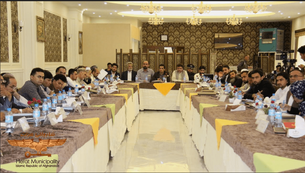 ١٢ شاروال برای سیر مطالعاتی و آموزشی به هرات سفر کرده اند