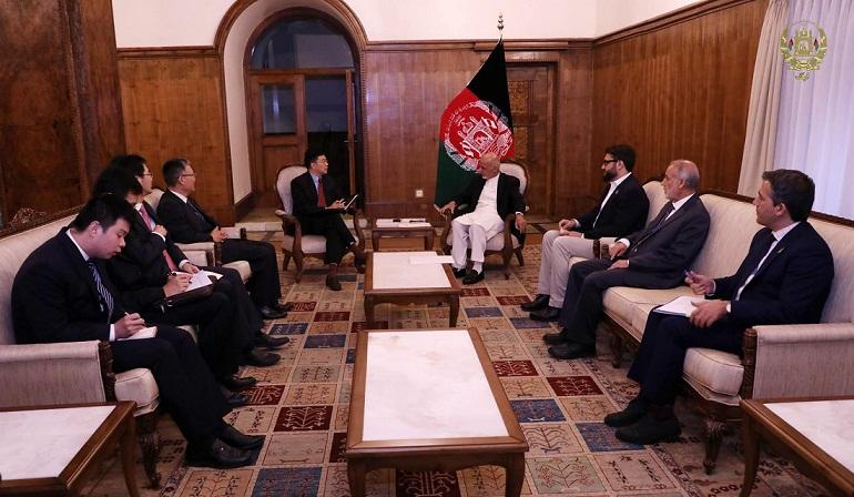 چین: امید است طالبان با حکومت افغانستان وارد مذاکره شده و آتش بس کنند