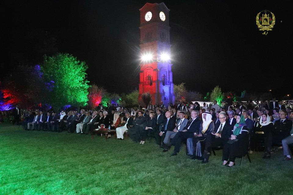 رئیس جمهور: مردم افغانستان جمهوریت و صلح می خواهند