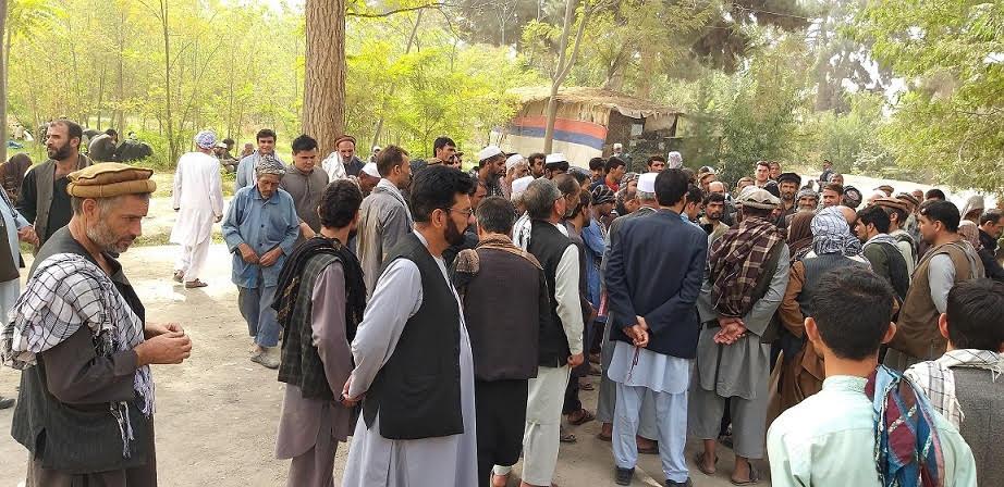 په بغلان کې د ډبرو سکرو کانونو کارکوونکو کار  بنديز اعلان کړ