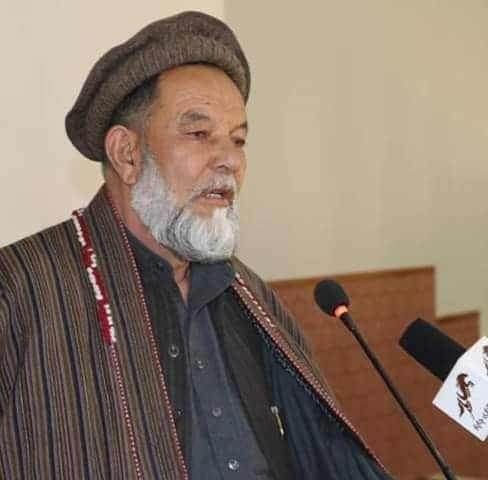 یک قوماندان سابق جهادی به طالبان تسلیم شد