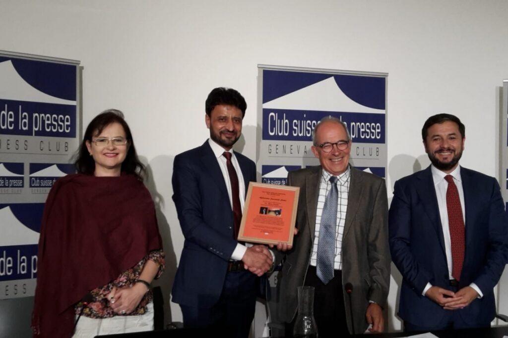 مرکز خبرنگاران افغانستان جایزه بین المللی”کمپین نشان مطبوعات” را بدست آورد