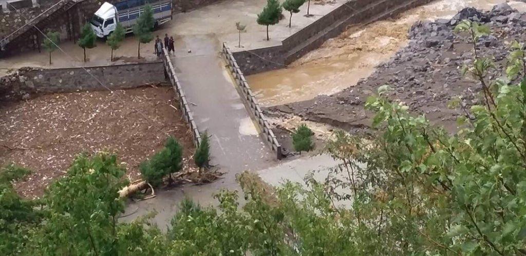 11 killed, 500 homes destroyed in floods in 8 provinces