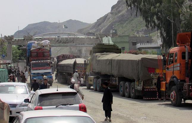 Cargo trucks to cross Durand Line thrice a week