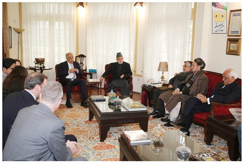 Afghan politicians meet Khalilzad, stress talks resumption