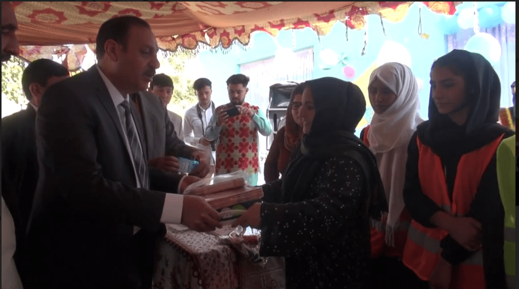 معلمين جوزجان از رئيس جمهور جديد ميخواهند که به وضعيت زندگى شان توجه کند