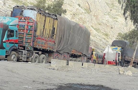 Iron scrap smuggling to Pakistan continues unabated