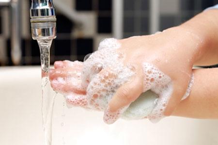 “شستن دست با صابون بايد به يک فرهنگ تبديل شود”