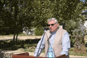 والى غور از توزيع ٣٠٠ نمره رهايشى براى معلمين اين ولايت خبرداد