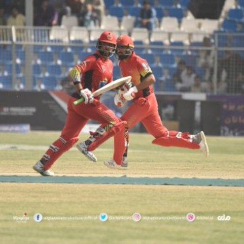 مس عينک لوبډلې د شپږيزې پاى لوبې ته لاره پيدا کړه