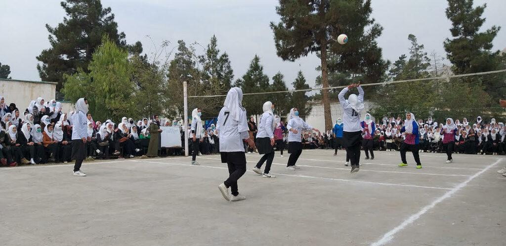 په بغلان کې د ښځینه  ولیبال لوبډلو ترمنځ سيالۍ پيل شوې