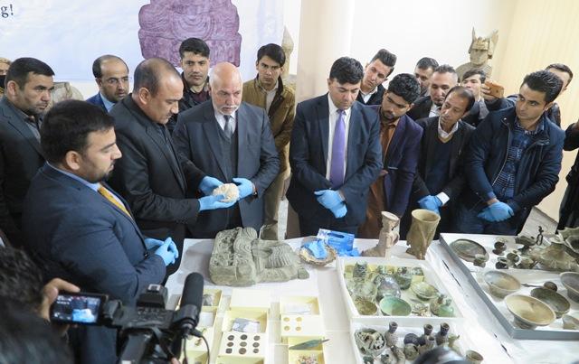 صدها اثر باستانی کشف و ضبط و به موزیم ملی سپرده شده است