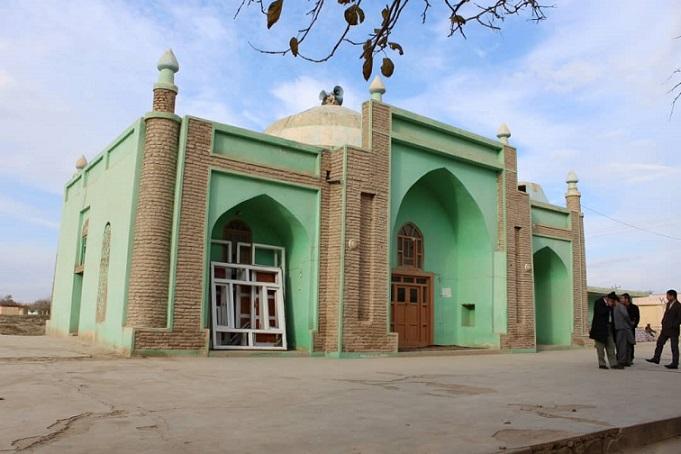 مسجد عیدگاه و زیارت امام کلان در سرپل مرمت کاری می شود