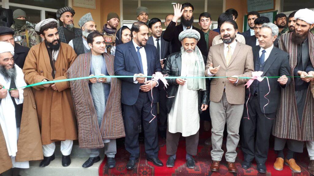 کار حفر ۳۰ حلقه چاه آب آشامیدنی در فاریاب آغاز شد