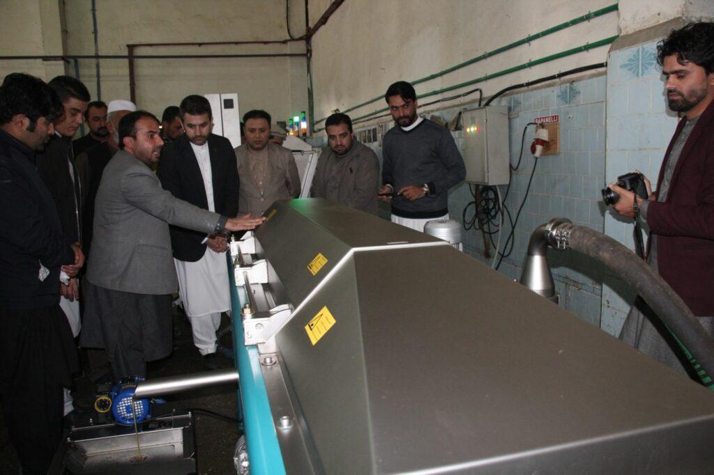 Nangarhar olive factory gets new machines from Italy