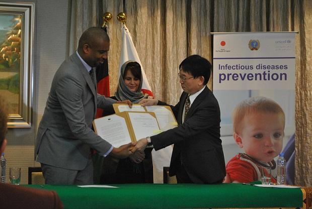 جاپان، افغانستان را در بخش واکسین هفت میلیون دالر کمک می کند