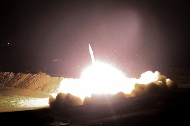 ایران بالای مراکز نظامی امریکا در عراق راکت های بالستیک پرتاب کرده است