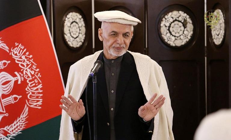 Ghani’s oath-taking is illegal and hasty: Experts