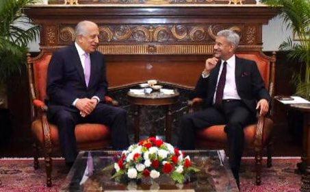 Khalilzad, Indian FM confer on Afghan peace process, security situation