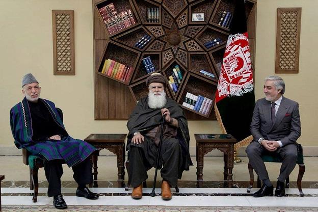 سیاف و کرزی، به منظور حل تنش های انتخاباتی با عبدالله و غنی دیدار کردند