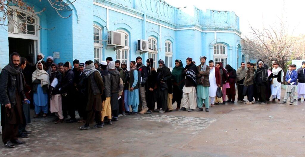 Herat residents unhappy over passports distribution process