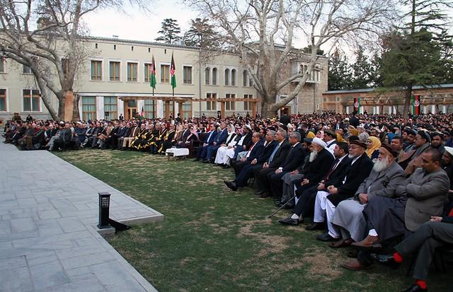 Hundreds of officials attend Ghani’s swearing-in ceremony