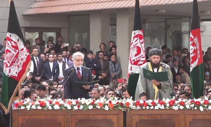 ډاکتر عبدالله هم په سپېدار ماڼۍ کې د «ولسمشر» په توګه د لوړې مراسم ترسره کړل