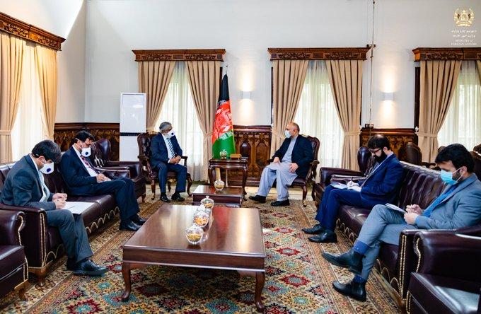 Atmar, Nasrullah confer on Afghan refugees’ issues