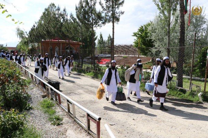 Another 102 Taliban prisoners walk free: NSC