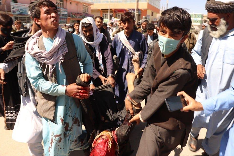 «دیروز در شلیک نیروهای امنیتی بر معترضین در غور ۲۱ تن کشته و زخمی شده اند»