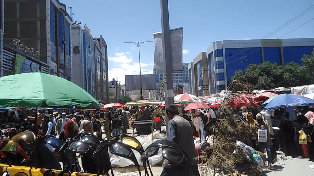 هټۍ وال: پوليس د بډو تر اخيستو وروسته د فعاليت اجازه راکوي