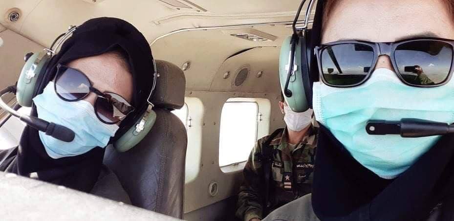 دو زن افغان موفق شدند نخستین پرواز مستقل را با موفقیت به پایان برسانند