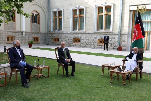 افغان مشرانو خلیلزاد سره پر بین الافغاني مذاکراتو او اوربند خبرې وکړې