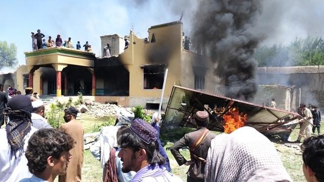 “طالبانو د یوې کورنۍ د اووه غړو یو قاتل وژلی او بل یې نیولی”