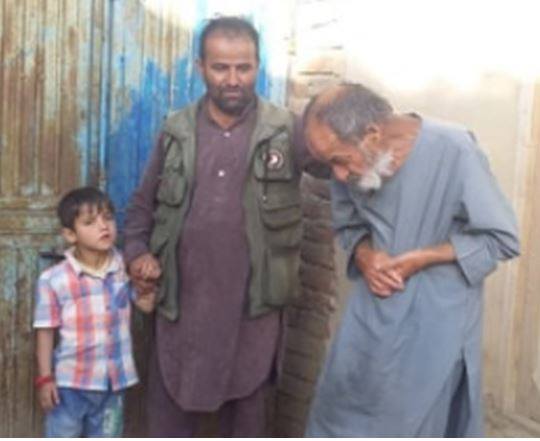 عبدالرحیم پس از ۳۵ سال ناپدید بودن، گُنگ به خانواده اش برگشت و صلح می خواهد
