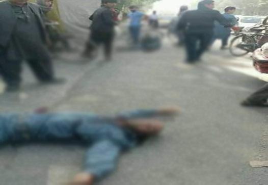 در حمله فرد مسلح در دهمزنگ شهر کابل یک پولیس کشته و یک تن دیگر زخمی شد