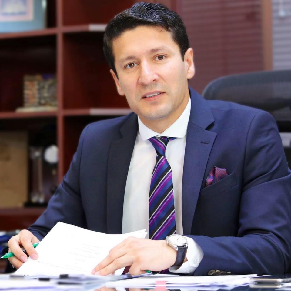 اجمل احمدي د افغانستان بانک د مرستیال په ګډون یو شمېر امرین له دندو لرې کړي