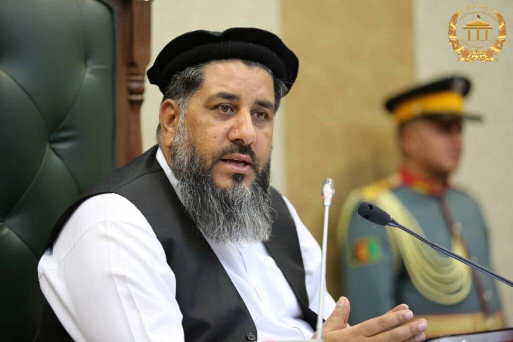 Muslimyar lashes out at absent senators