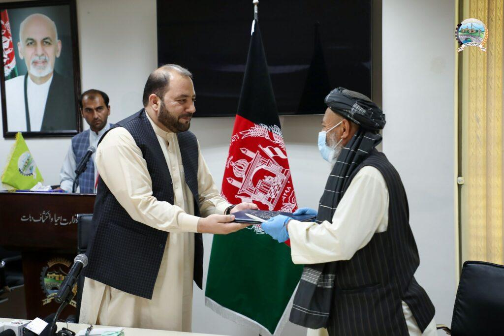 کار حدود٣٠٠ پروژۀ انکشافی در٢٩ ولايت آغاز می شود