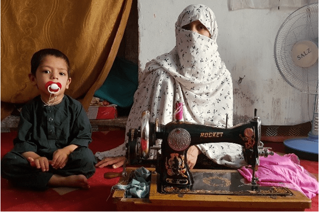 خانم پنجا ساله کندهاری: برای صلح خون پسر جوانم را به طالبان می بخشم