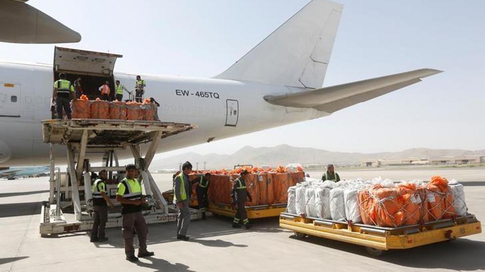 ” حجم صادرات افغانستان از طریق دهلیز هوائی ٢٩ درصد افزايش يافته است”