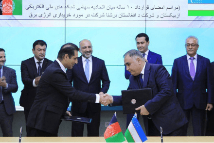 د افغانستان او ازبکستان ترمنځ د برېښنا د پېر او پلور لس کلن هوکړه لیک لاسلیک شو