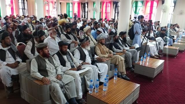 خوست کې د يوې غونډې ګډونوالو د اوربند او بين الافغاني خبرو د پيل غوښتنه وکړه