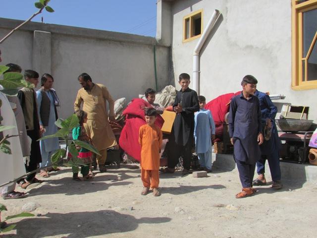 Caught in crossfire, hundreds of Laghman families flee
