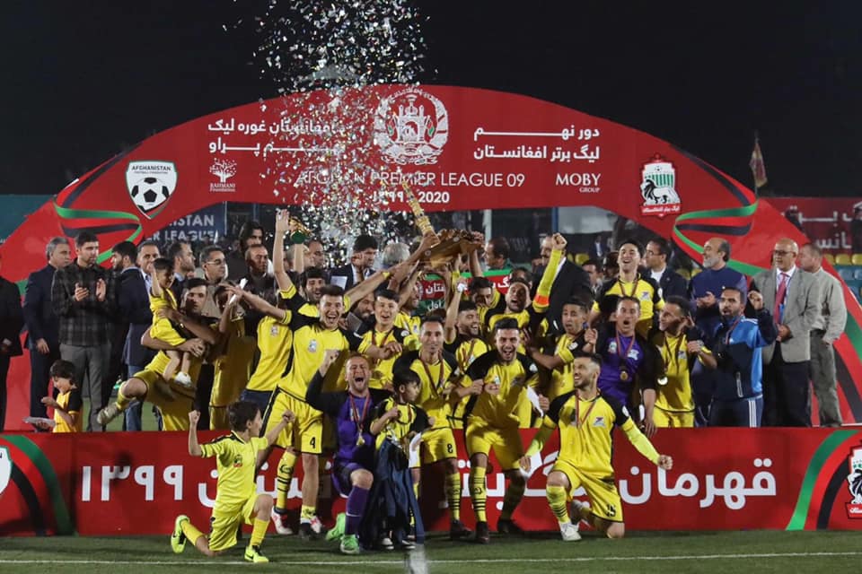 تیم فوتبال، شاهین آسمایی