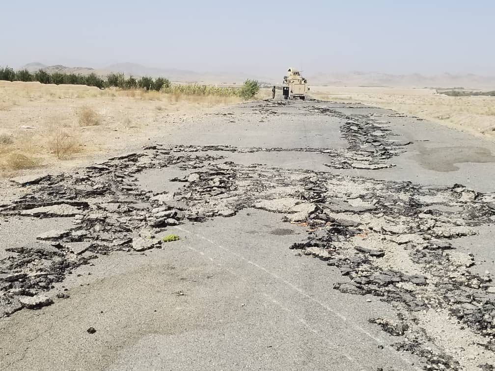 چارواکي: وسله والو د کندهار- اروزګان سړک ویجاړ کړی